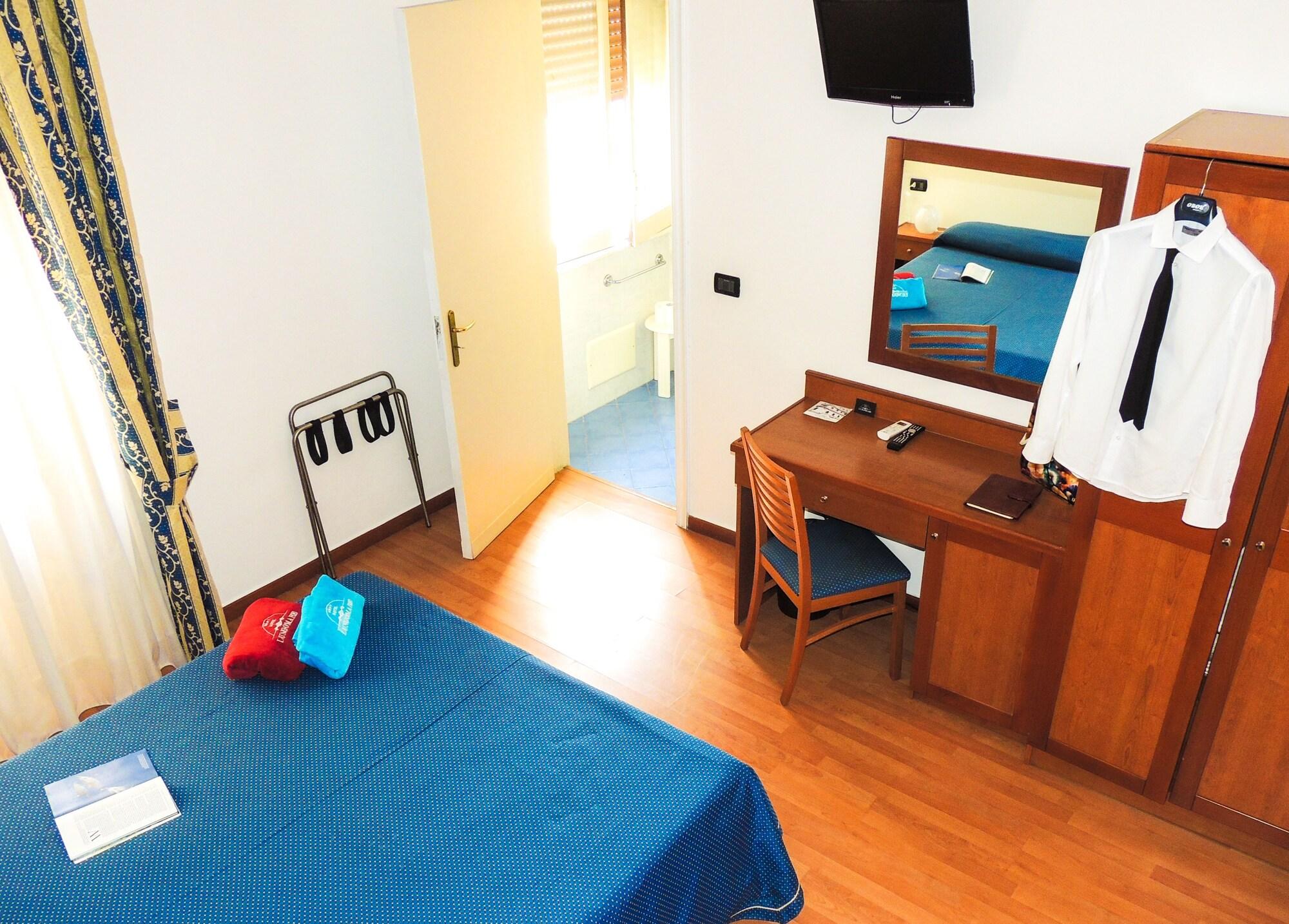 Hotel Lungomare 레조디칼라브리아 외부 사진