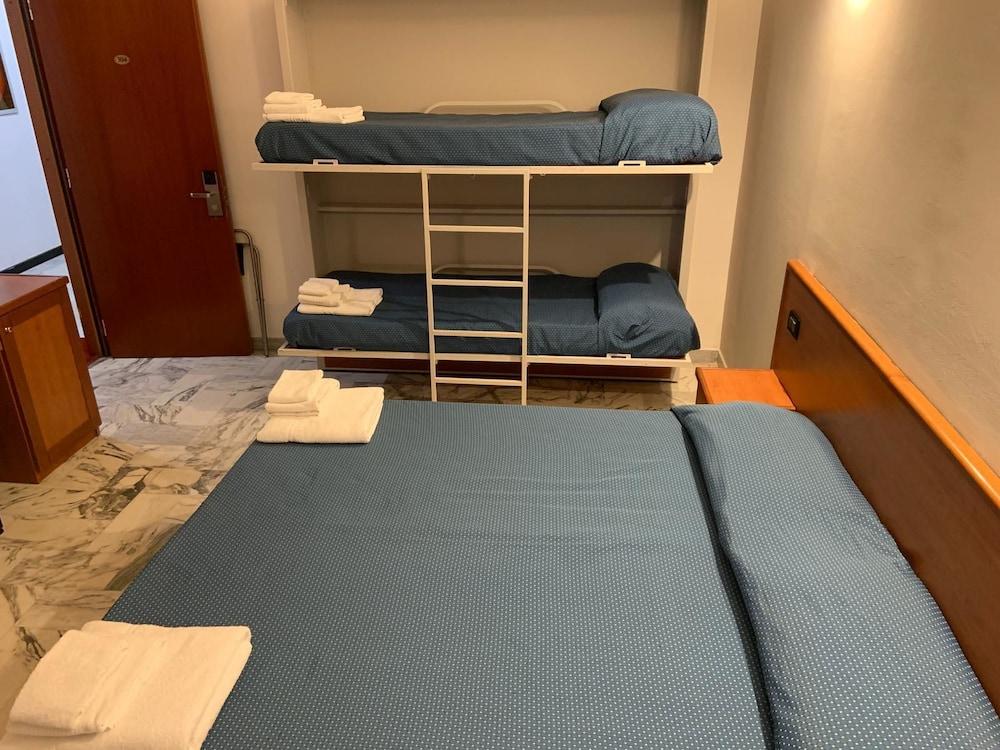 Hotel Lungomare 레조디칼라브리아 외부 사진