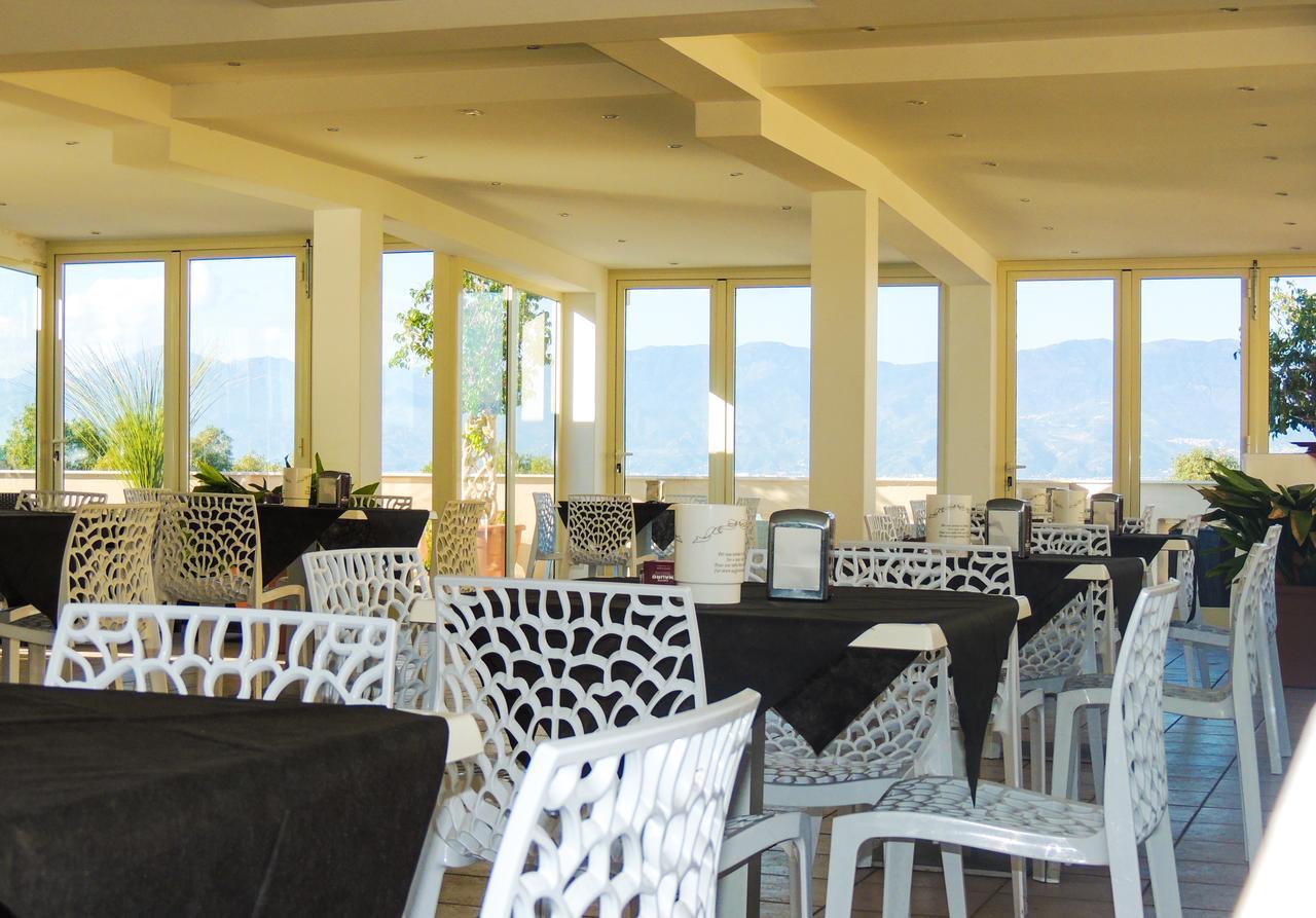 Hotel Lungomare 레조디칼라브리아 외부 사진